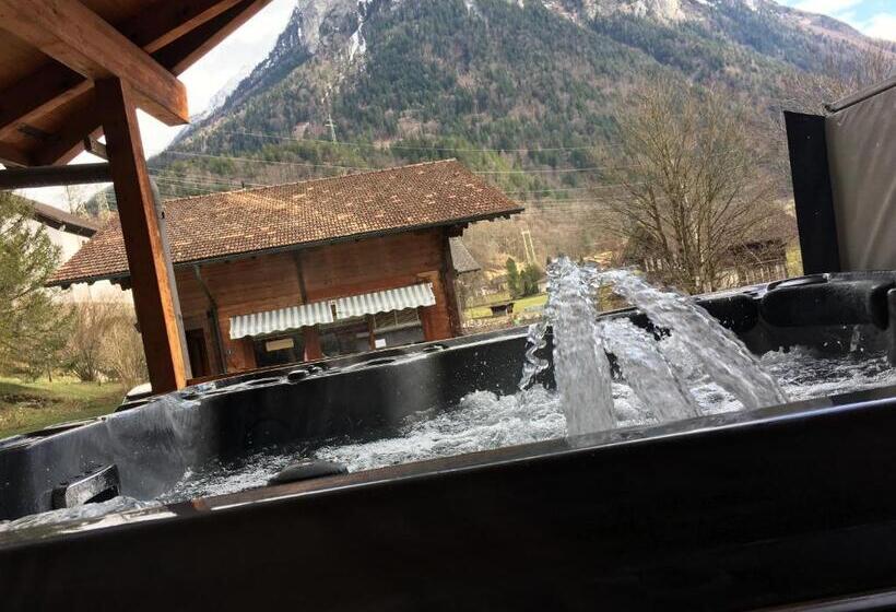 디럭스 스위트, Hof Und Post