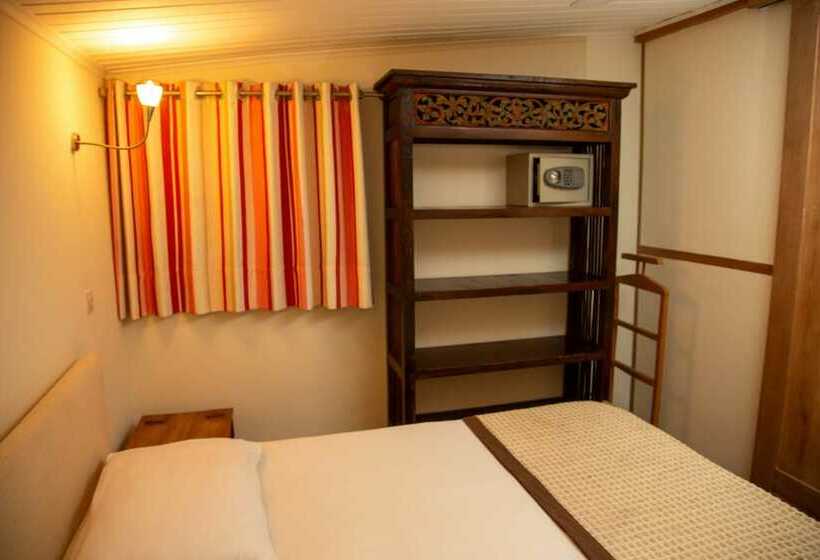 سوییت لوکس, La Villette