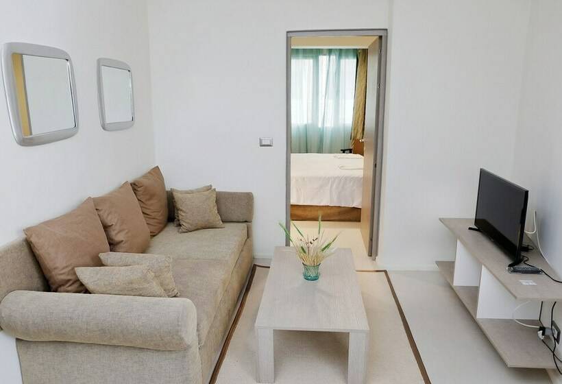 سوییت لوکس, La Villette