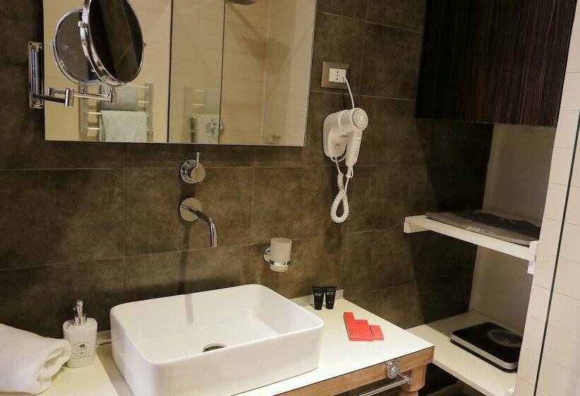 سوییت لوکس, La Villette