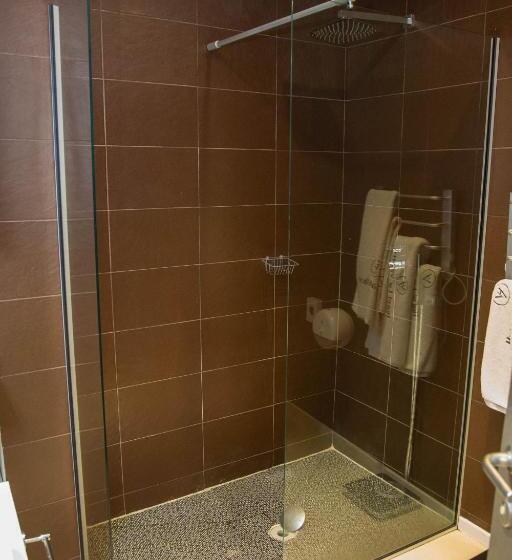 سوییت اجرایی, La Villette