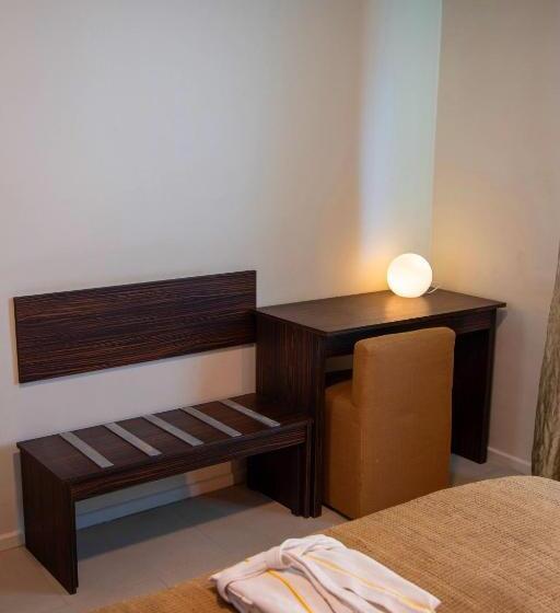 سوییت لوکس, La Villette