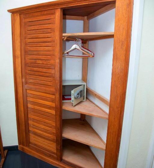 استودیو استاندارد با بالکن, La Villette