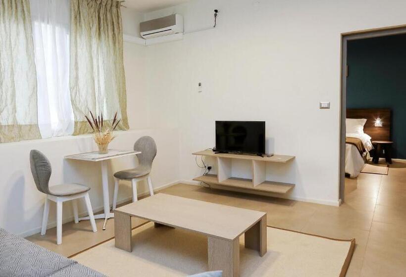 سوییت اجرایی, La Villette