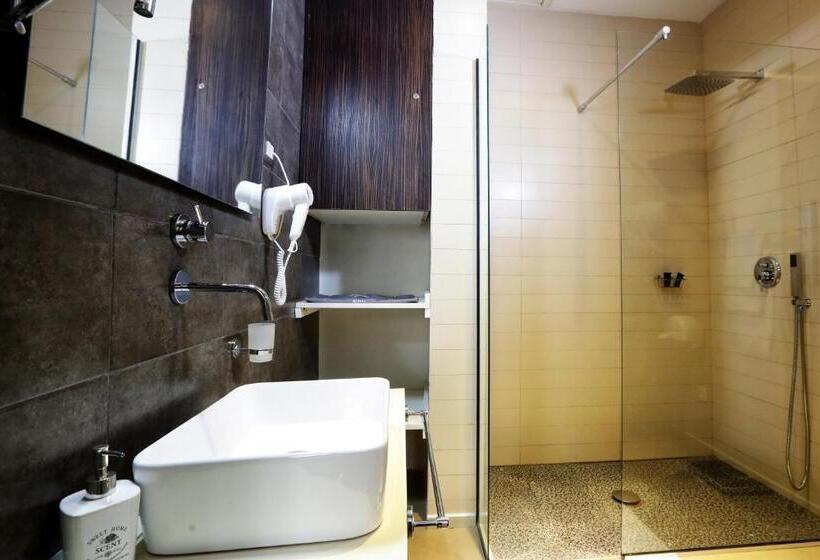 سوییت اجرایی, La Villette