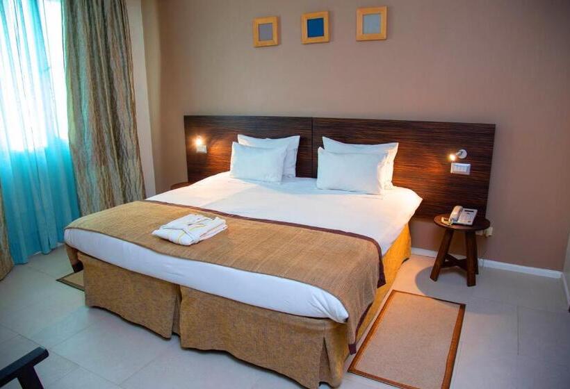 سوییت اجرایی, La Villette