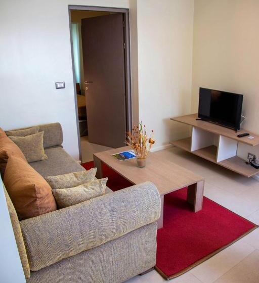 سوییت لوکس, La Villette