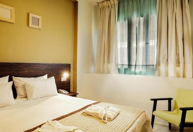 سوییت لوکس, La Villette