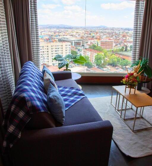 سوئیت با چشمانداز, La Villette