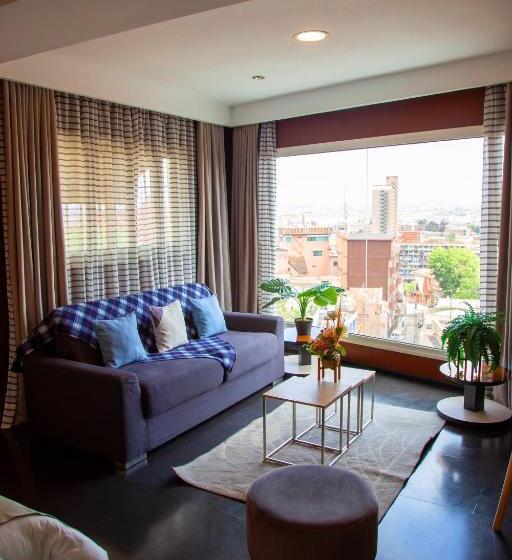 سوئیت با چشمانداز, La Villette