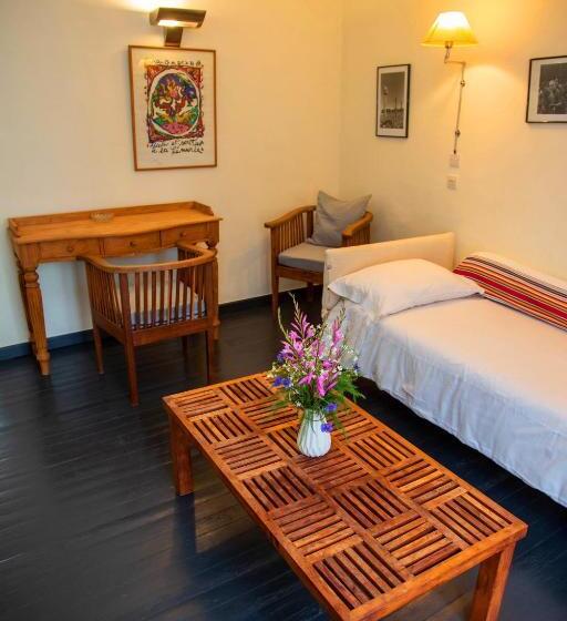 استودیو استاندارد با بالکن, La Villette