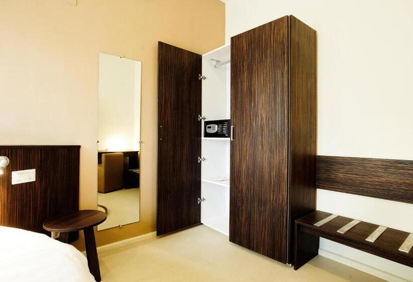 سوییت اجرایی, La Villette