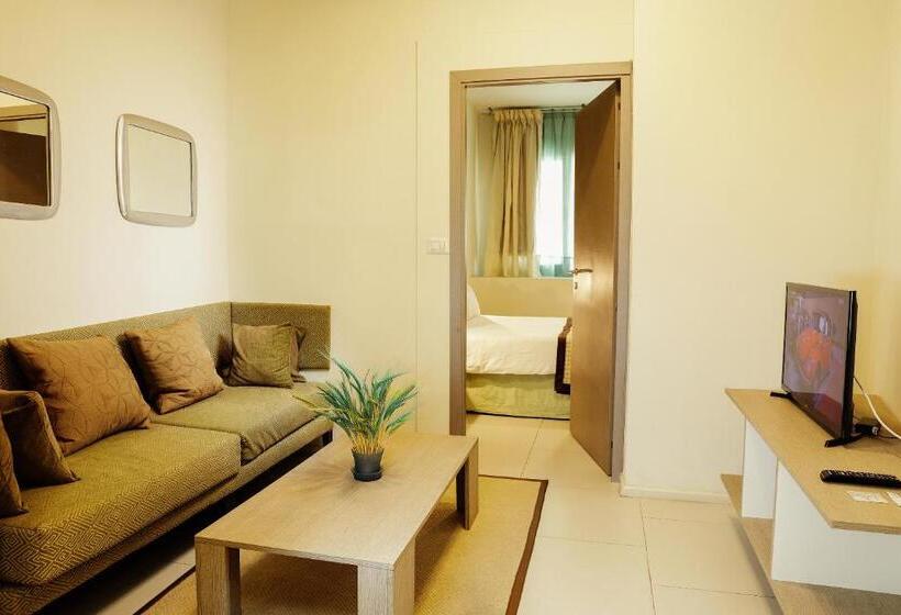 سوییت لوکس, La Villette