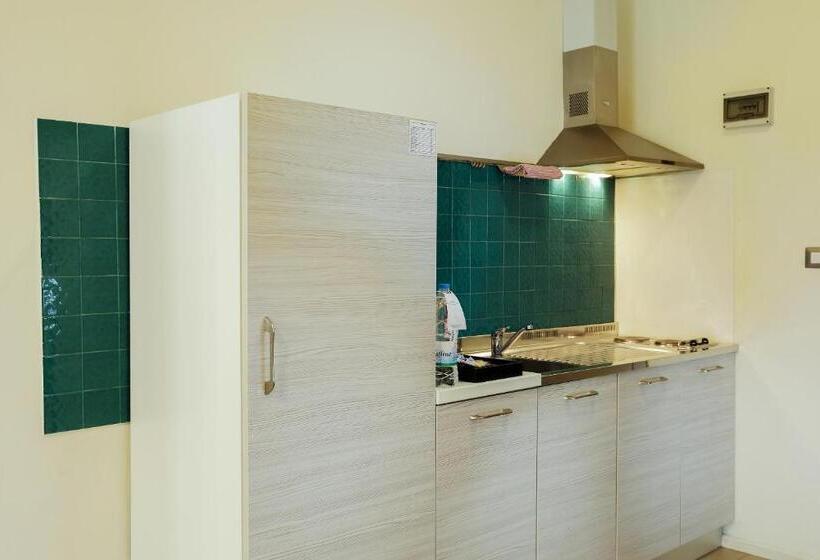 سوییت لوکس, La Villette