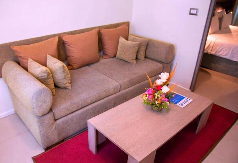 سوییت لوکس, La Villette