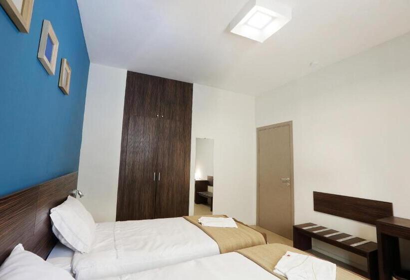 سوییت اجرایی, La Villette