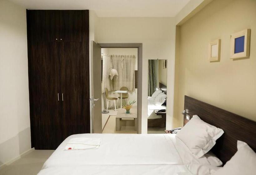 سوییت اجرایی, La Villette