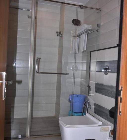 غرفة ديلوكس, Meadows