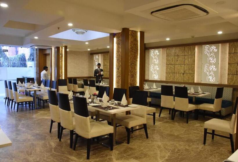 غرفة ديلوكس, Meadows