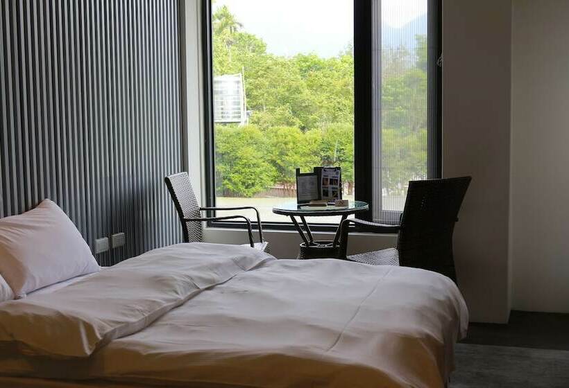 اتاق استاندارد, Dou House