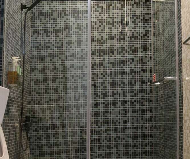 اتاق استاندارد, Dou House