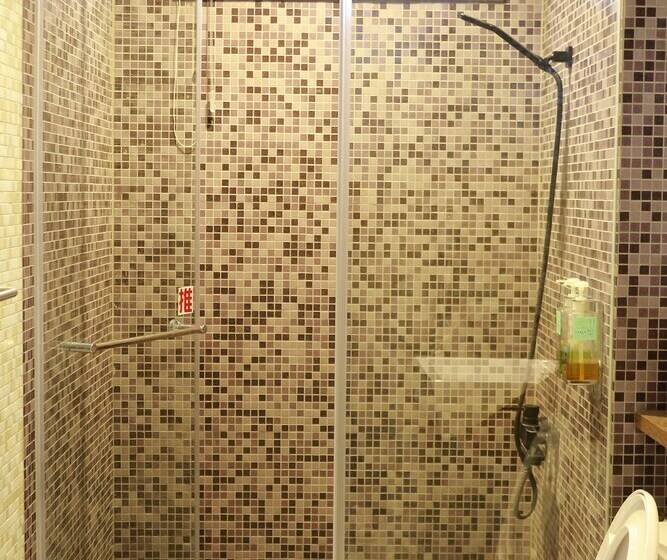 اتاق استاندارد, Dou House