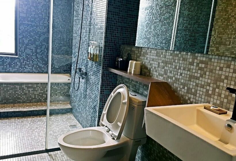 اتاق لوکس, Dou House