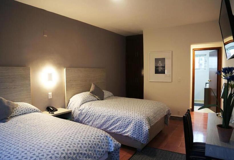 Standardzimmer 2 Doppelbetten, Casa Massima