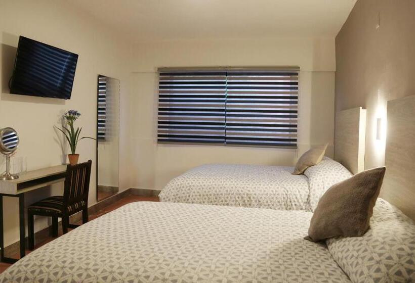 Standardzimmer 2 Doppelbetten, Casa Massima