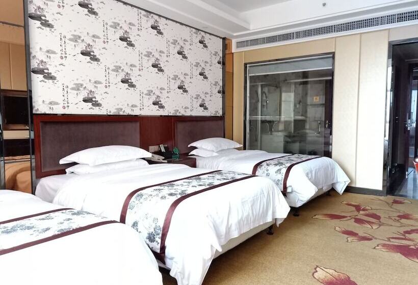 デラックストリプルルーム, Guilin Xin Bin International