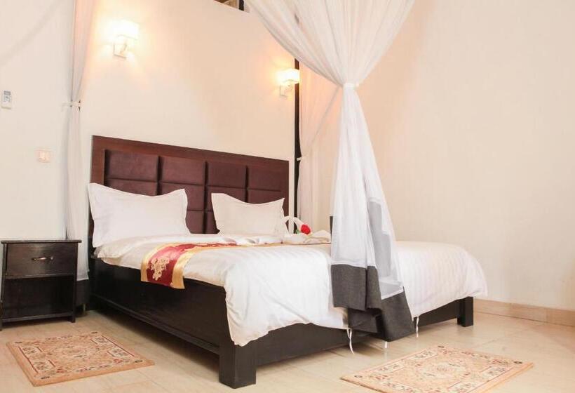 اتاق یک تخته با تراس, Kangaroo Bujumbura