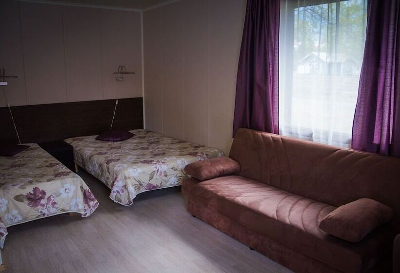 חדר סטנדרט לארבעה, Motelli Rovaniemi