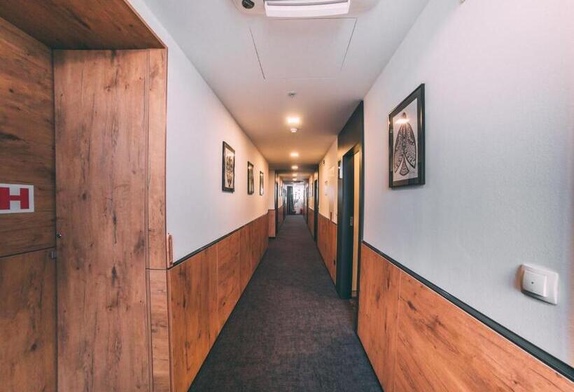 اتاق لوکس, Orange