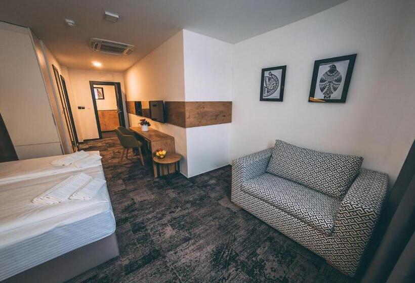 اتاق لوکس, Orange