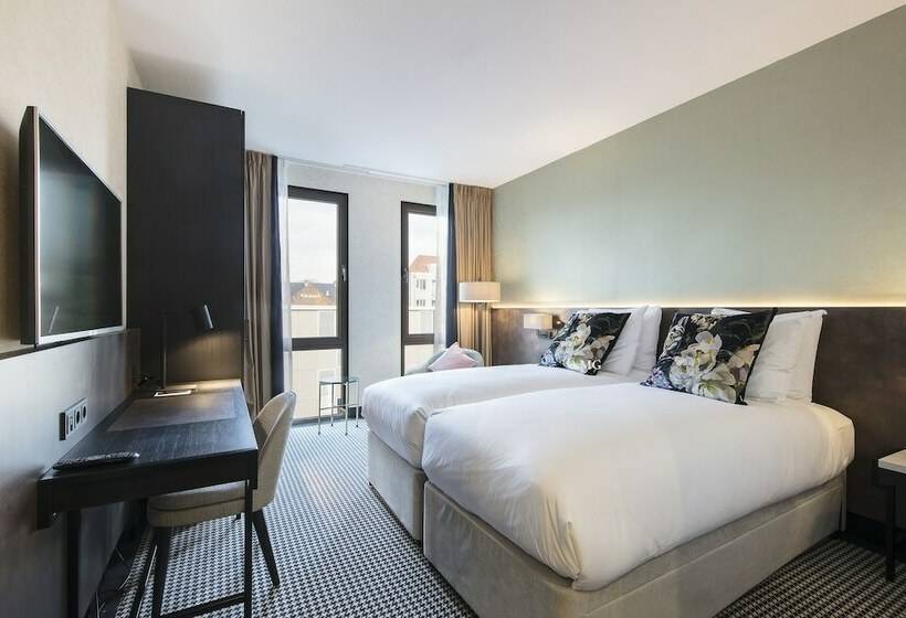 Standard Room with Views, Monet Garden Hotel Amsterdam