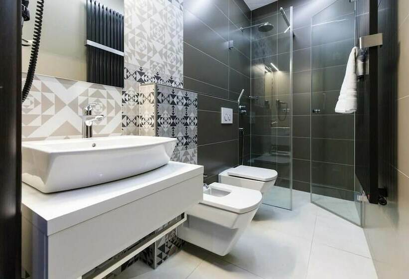 デラックスルーム, U Kostela