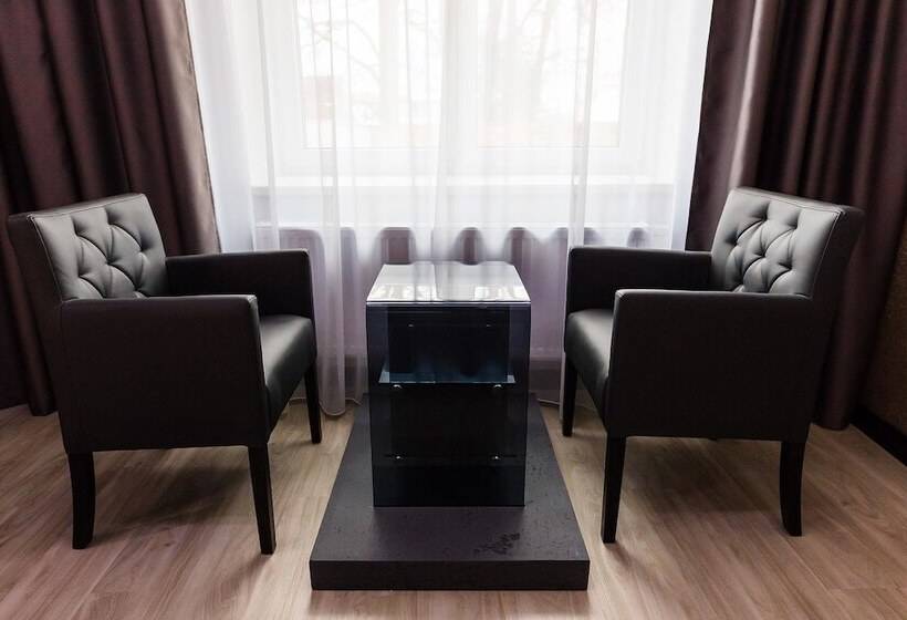 デラックスルーム, U Kostela