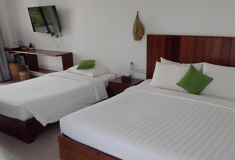 اتاق استاندارد با بالکن, Vihara Angkor