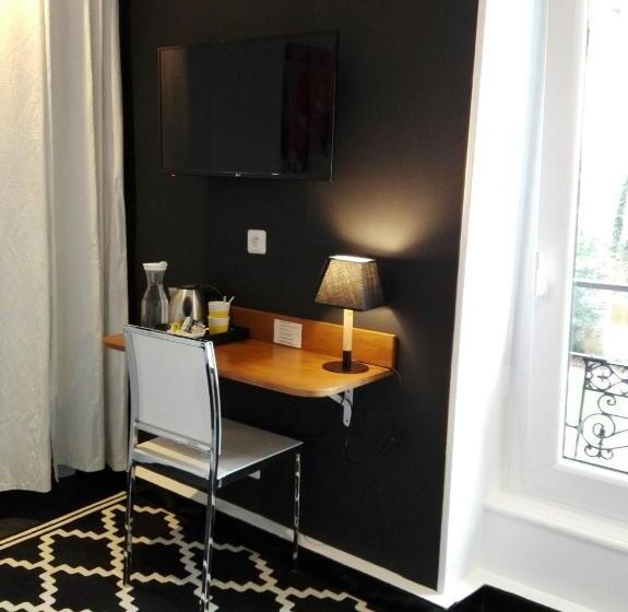 高级园景房, Mont B&b