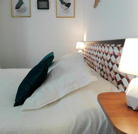 高级园景房, Mont B&b