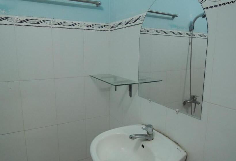 اتاق استاندارد چهار تخته, Lang Chai Guesthouse