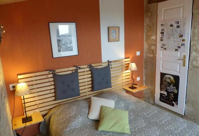 デラックスルーム, La Maison Rouge