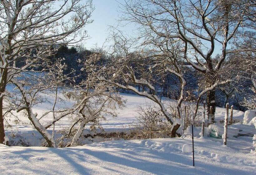 Standard-huone Jokinäkymä, Millbrook