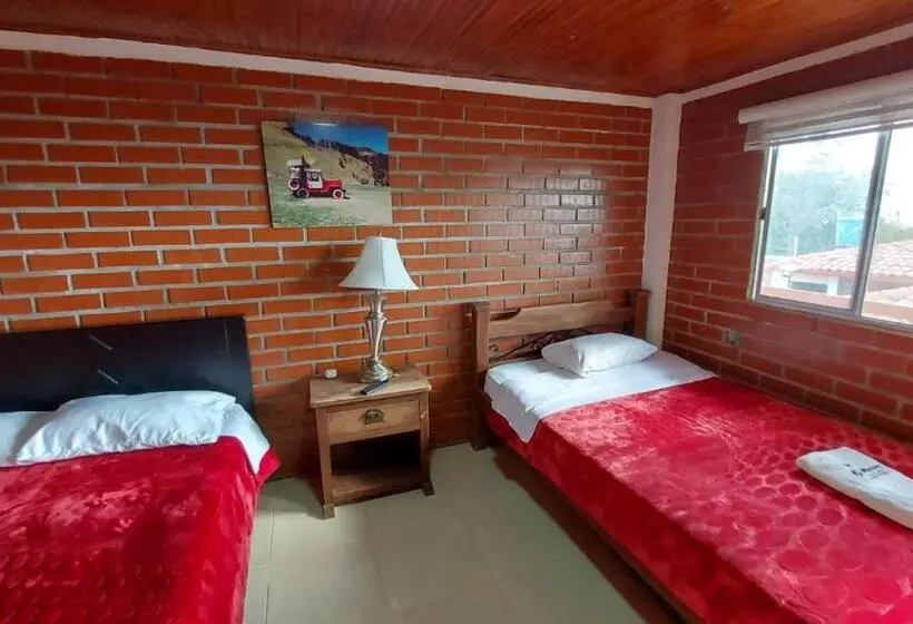 スタンダード４人部屋, Finca Hotel La Melania