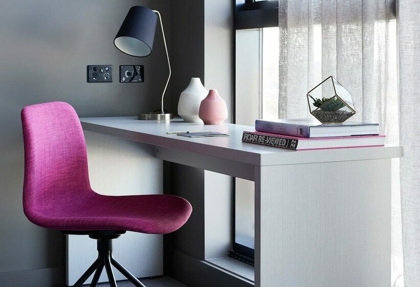 デラックススタジオ, Art Series   The Chen