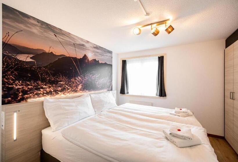 جناح مطلّ علي الجبل, Roggenstock Lodge