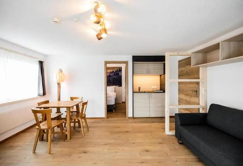 マウンテンビュースイート, Roggenstock Lodge