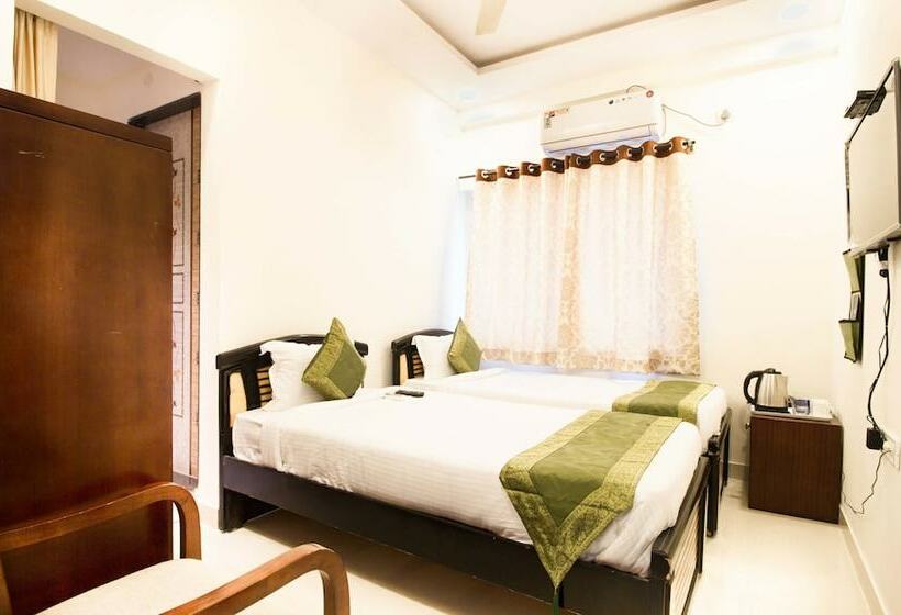 标准间, Treebo Midtown