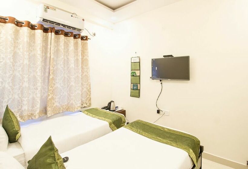 标准间, Treebo Midtown