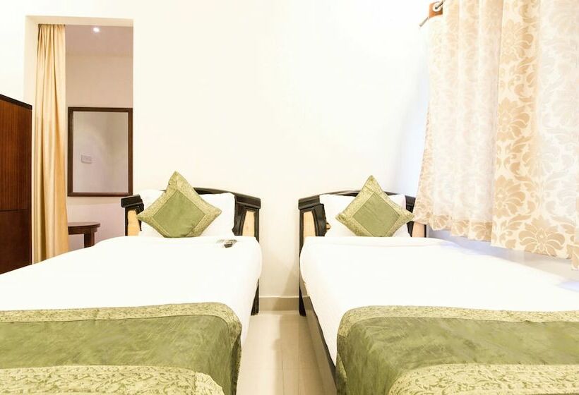 标准间, Treebo Midtown